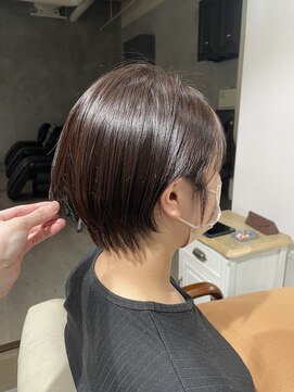 アンビエンテ(ambiente) 大人女性　ショートボブ　簡単スタイリング【坂根】