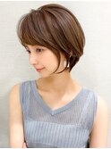 ホワイトグレージュショートボブ30代40代50代ひし形シルエット