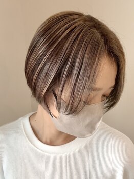 ドクターズサロン レラパールの写真/すぐに目立ってくる白髪にお悩みの40代50代に♪話題の《白髪ぼかしハイライト》ならお任せを！