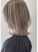 くびれカット/ハイライトミルクティベージュ