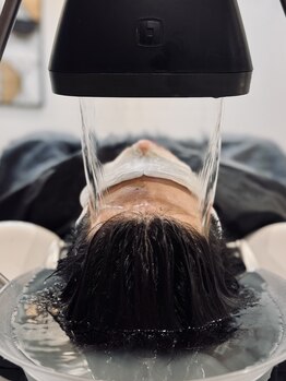 【力強いメンズ特化のヘッドスパが大人気】冬の寒さもじんわり温まる、極上ヘッドスパをご提供―。