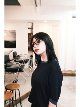 暗髪レイヤーボブ/髪質改善カラー