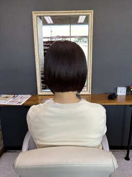 ユニティ 戸塚店 艶ブラウンの大人前下がりボブ【戸塚/髪質改善/白髪染め】