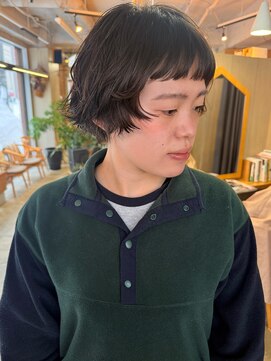 アネンド(anend) くせ毛風ニュアンスショート/ パーマ