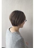 30代、40代、50代に人気！大人可愛いくびれベージュショートボブ