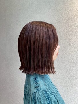 ココ(qoqo) 切りっぱなしボブ　外ハネスタイル