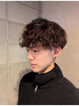 ワンワンオー バーバーショップ コンチネンタル(@110 BARBER SHOP continental) シャドウパーマ