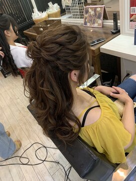 シム テンジン(hair & beaty SIM tenjin) お呼ばれヘアセット♪