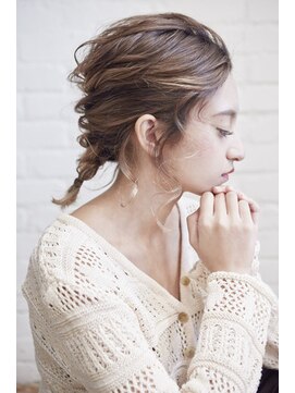 ラレイ(Lalei) 表参道駅/青山　ボブパーティアレンジ　辻幸奈