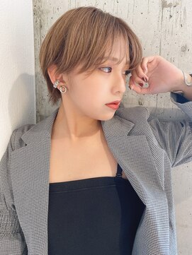 ルービック 豊中(Rubik's) 大人女子に大人気/耳掛けショート