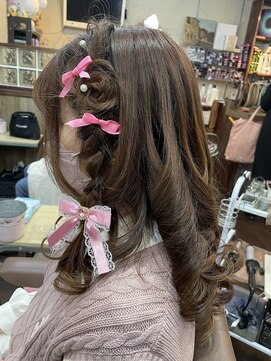 ディー エメ(D-aimer-) サイド編み花リボンあり　【ヘアセット】