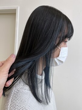 レオ 幸手(Leo) 20代30代40代ストレートインナーカラーブルーアッシュ美肌