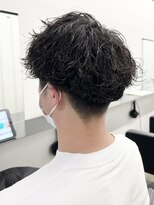 ココ 本八幡(KOKO)&nbsp;波巻きツイストスパイラルフェザーパーマ刈り上げセンターパート