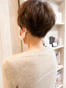 キャアリー(Caary) 福山30代40代50代ショートヘア/ショートボブ/パーマキャアリー