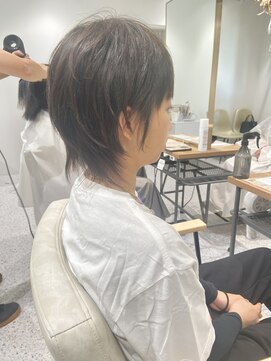 ゼストララ(ZEST Lara) ウルフスタイル　メンズライク【吉祥寺　吉祥寺北口】