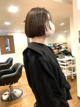 ラレイ(Lalei) 顔周りレイヤーボブ/ミニボブ/切りっぱなしボブ/ぷつっとボブ