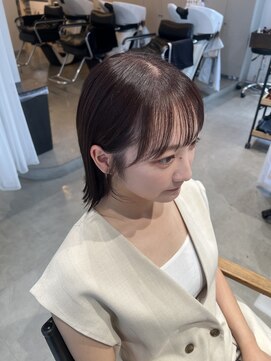 アプリコ(APREKO) 切りっぱなしボブとワンカラー