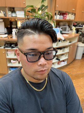 ヨシザワインク ハコザキ 水天宮前 日本橋人形町(YOSHIZAWA Inc.HAKOZAKI) 震災刈り/フェード/ショート/理容室/ハイフェード/バーバー/眉毛