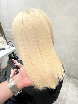 ロンド レア 天神大名店(Lond Le’a) ミルクティーベージュダブルカラーインナーカラーケアブリーチ