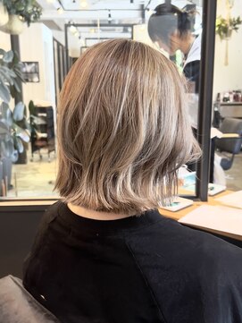 フェリア ファム 桃山台(FERIA fam) ハイトーンボブ