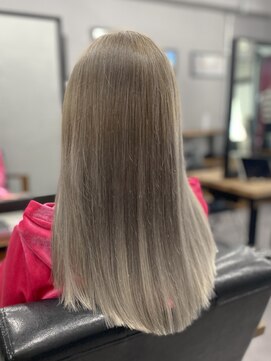 ウェイビー 桜木町店(WAVY) 【ブリーチ】くすみベージュ