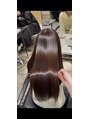 ルティア 池袋(Lutia) 縮毛矯正とカラーの同時施術でもツヤツヤ美髪目指せます!