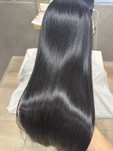 【髪質改善縮毛矯正】湿気でも広がらない艶髪へ●乾かすだけでまとまる【人形町/浜町】