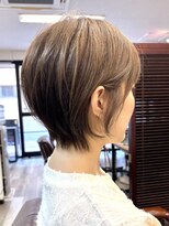 シフトヘア&nbsp;くびれショート