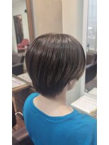 オーガスト ヘア ネイル(AUGUST hair nail)&nbsp;レディースセンターパートショート