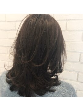 リリ(Riri) 大人上質ニュアンスカール