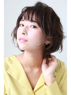 エクリ(equri×SHISEIDO) 大人の上品カジュアルショートボブ