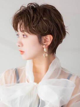 サーカス バイ ビュートリアム 青山(CIRCUS by BEAUTRIUM) ウェーブハンサムショート20代30代40代大人可愛い青山表参道