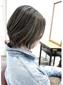 白髪ぼかしハイライトウルフボブ