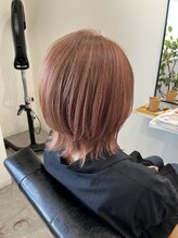 モイヘアー(moi hair) ブリーチ１回淡ピンクカラー