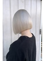 シェイプスヘアデザイン 自治医大店(Shape's hair design) ボブ×ホワイトシルバー