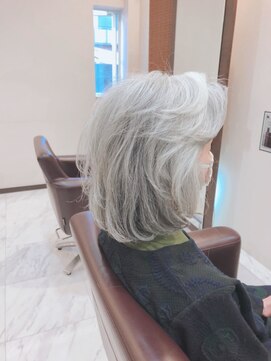 ルセ イノベーション 白岡本店(Ruse innovation) 【4月】グレイヘア×パーマ