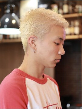 バーバーショップ スバル(BARBERSHOP SUBARU) ＜理容室＞＜バーバー＞金髪坊主