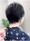 小顔に見えるショート前髪イメチェンネビージュ黒髪白髪ぼかし