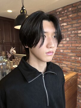 ボコカ(bococa) 【Vicky指名】センターパート　コンマ　韓国ヘア　メンズカット