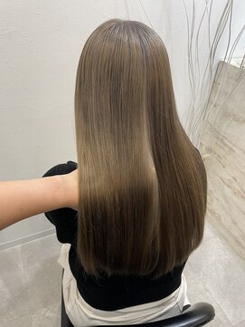 ラビス クローバー(Lovis clover) 前髪/アンブレラカラー/こなれミディ/韓国マッシュ