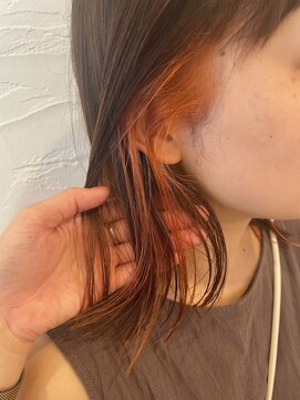 ハーティーモトヤワタ(hearty MOTOYAWATA) 切りっぱなしロブ × オレンジイヤリングカラー