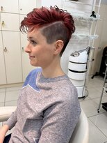 ヘアアンドデイスパ アグー(hair&dayspa AGU) 【横須賀中央　AGU】刈り上げショート暖色カラー