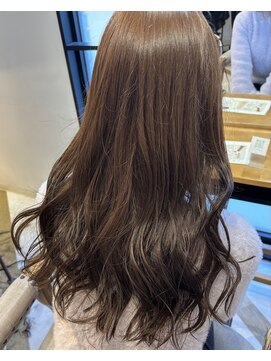 ラビスモア(Lovis moa) 魅力倍増カール/セミディ/シアーカラー/ダークアッシュ/姫カット