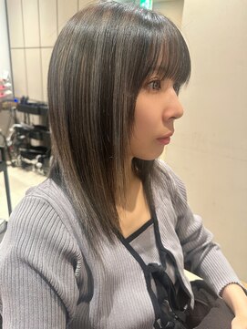 ヴィヴィ(VIVIE) 似合わせカット大人ガーリーダークアッシュ白髪ぼかしハイライト