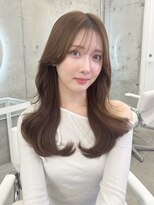 フォンズ(FONS)&nbsp;レイヤーカット　オリーブベージュ　ヘーゼルベージュ