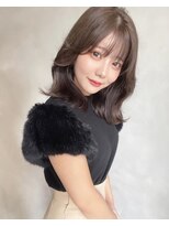 オモチャ(OMOCHA) 柔らかカールで女性らしいナチュラルスタイル