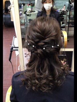 ヘアサロン ユニティ(Hair Salon Unity) ハーフアップアレンジ編み込みMIXローポイントカール
