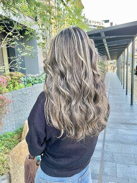 テテ(TETE) ☆外国人風ハイライト