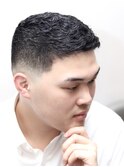 メンズビジネスフェードカットアイロンパーマ理容室黒髪髪質改善