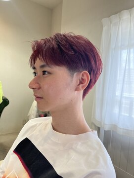 ヘアデザイン ジル(Jill) ボルドーカラー/センターパート